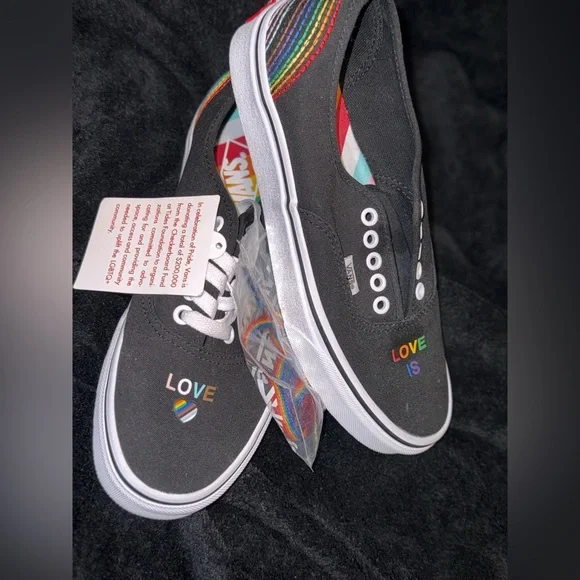 Vans Pride Collection New Love is Love Shoes Men Rainbow Black! Unisex - Picture 10 of 15